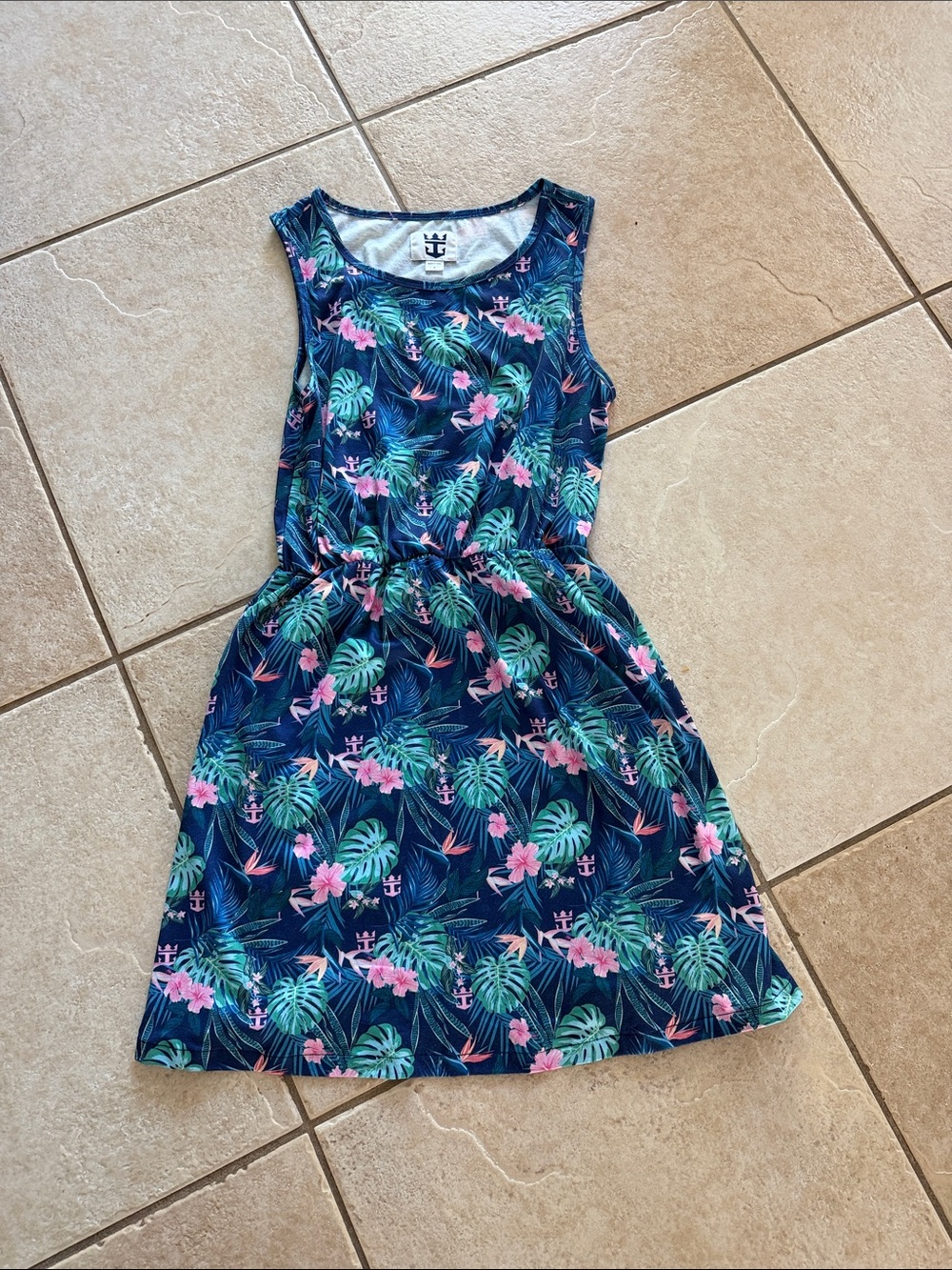 ROYAL CARIBBEAN  crown and anchor dress size M